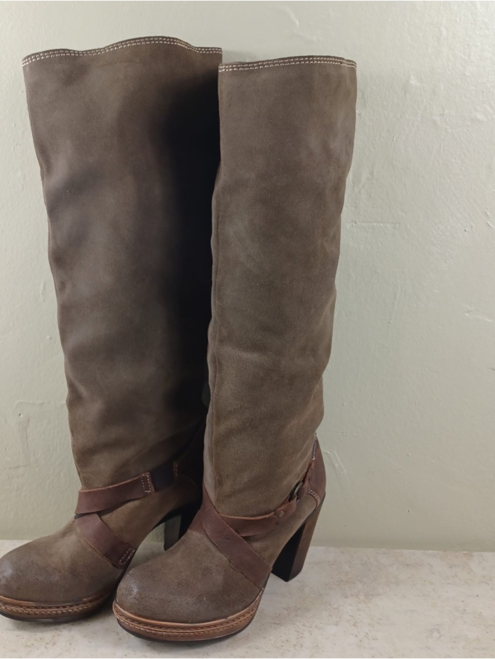 Women's Tall Suede Brown Heeled Boots - Picture 6 of 12